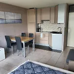 Astrid At 100 Meter From Sea With Parking Place דירה ברדנה