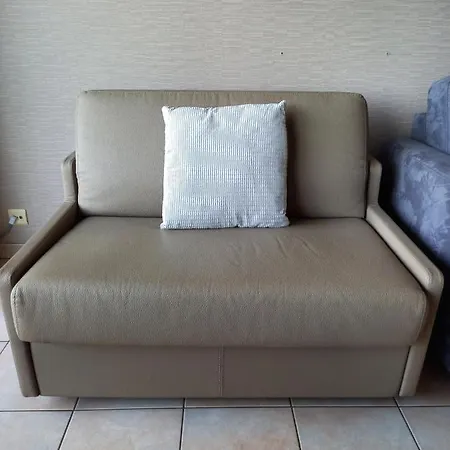 Astrid At 100 Meter From Sea With Parking Place