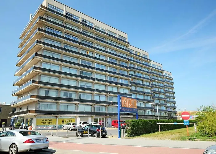 아파트 Astrid At 100 Meter From Sea With Parking Place *