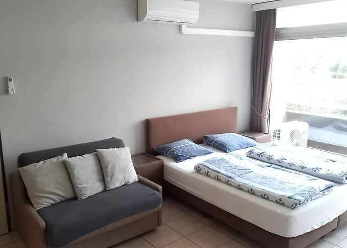 Astrid At 100 Meter From Sea With Parking Place 아파트 *